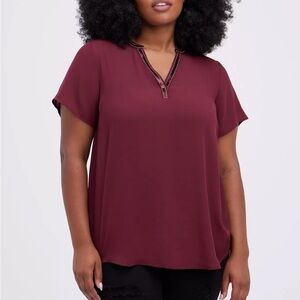 Torrid Georgette Embellished Neck Hi-Low Short Sleeve Blouse 2X NWT